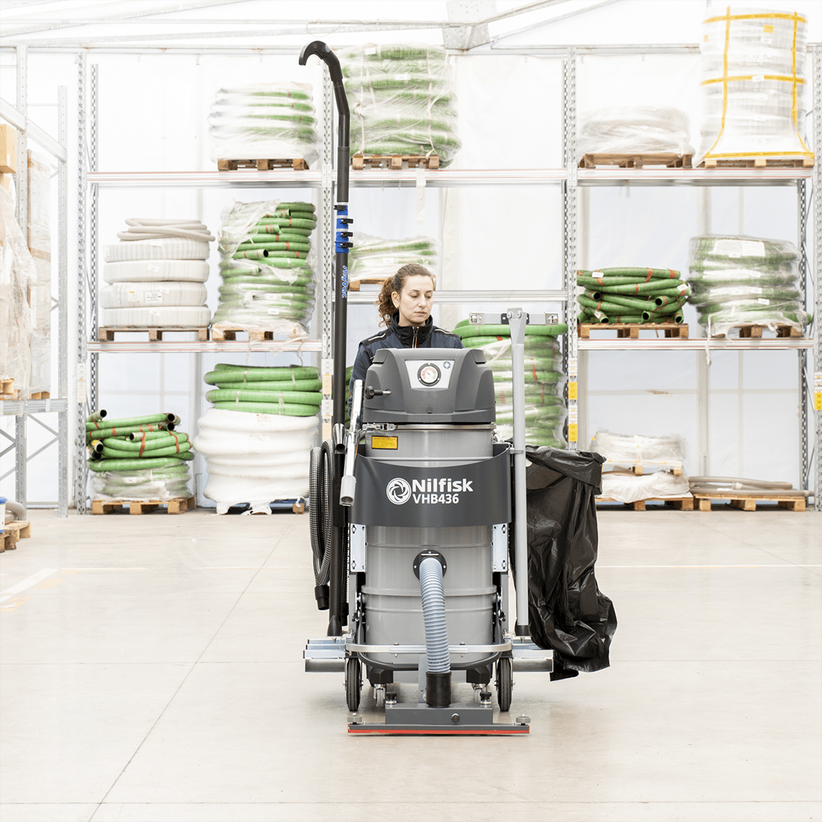 Nilfisk VHB436 Battery-Powered Industrial Vacuum