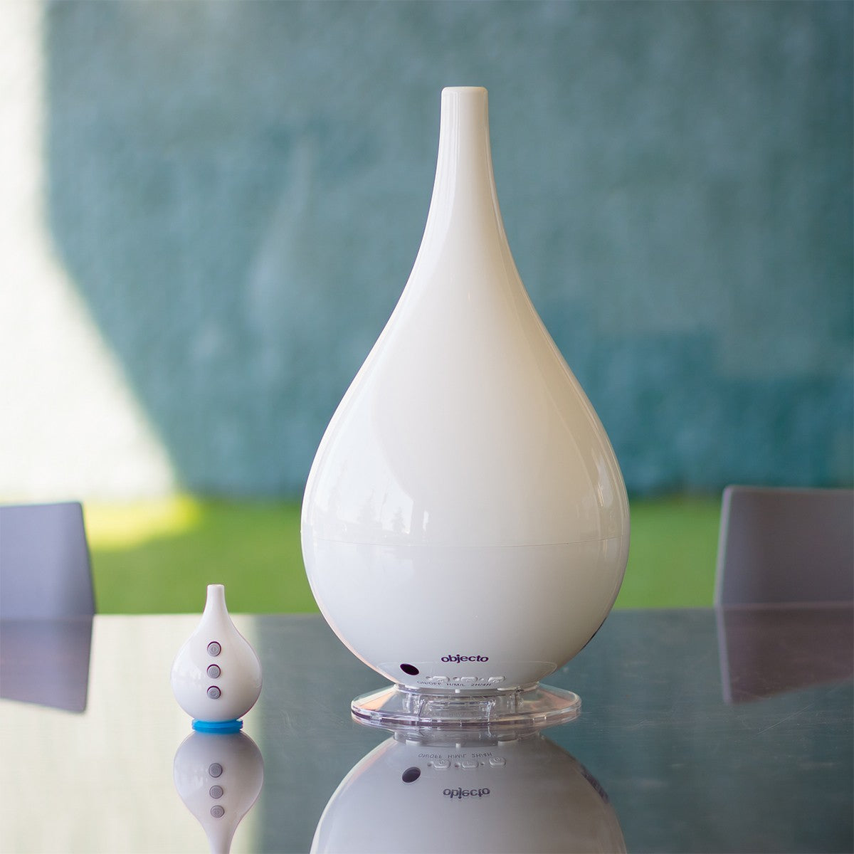 Objecto H4 Hybrid Humidifier - White on Table