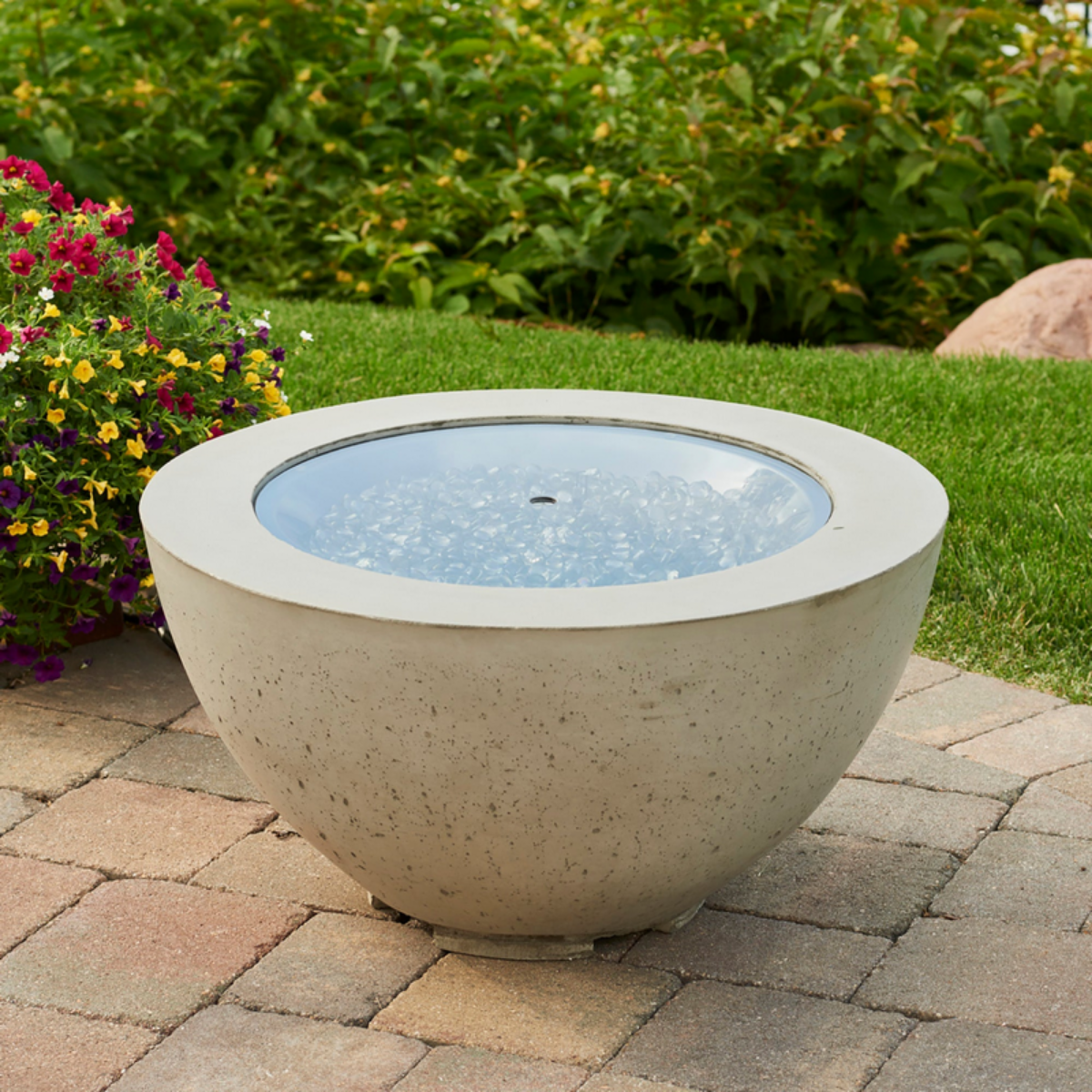 Outdoor Greatroom 29-In. Cove Round Gas Fire Pit Bowl - Lifestyle 1