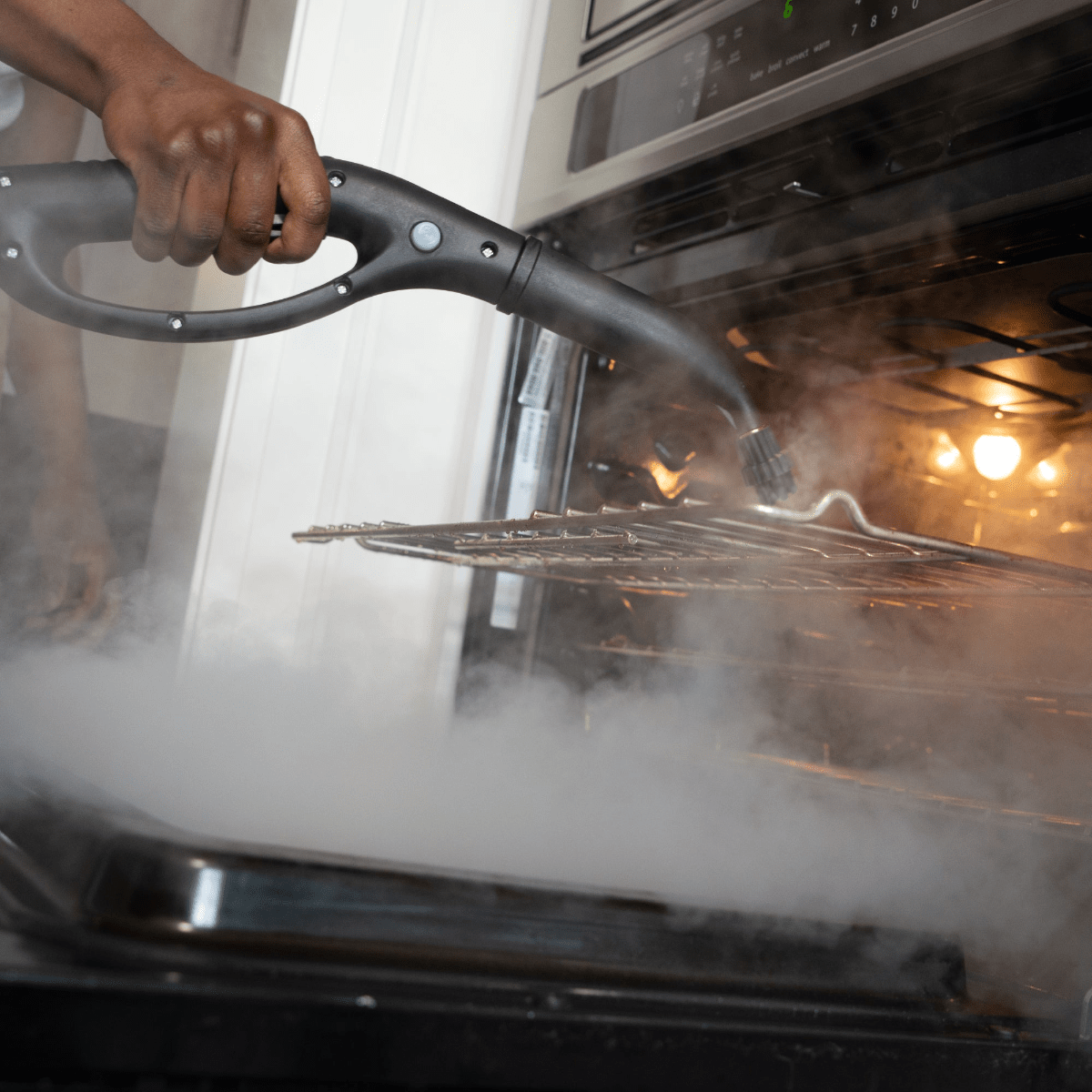 Reliable Brio Plus Continuous Fill Steam Cleaner - Lifestyle 2